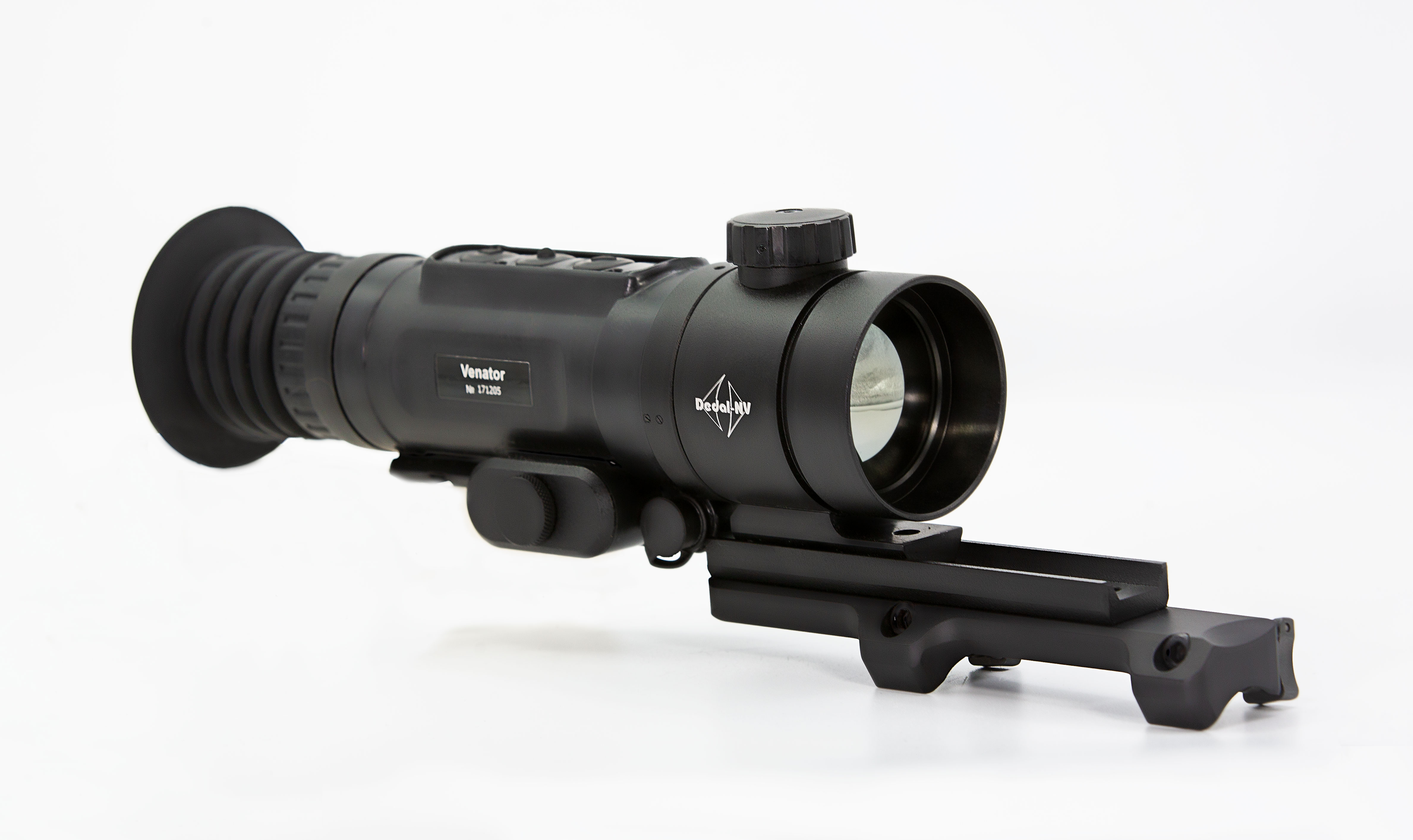 Прицел тепловизионный "Venator"