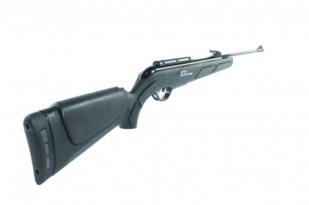 Винтовка пневматическая Black Shadow, к.4,5 (пласт.),